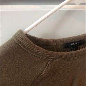 Forever 21 Sweaters - Forever 21 Cropped Sweater Forever 21 Sweaters - Forever 21 Cropped Sweater